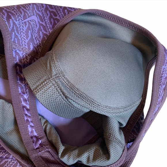 Nike DriFit Purple Active Sports Tank Built-in Bra - Picture 9 of 16